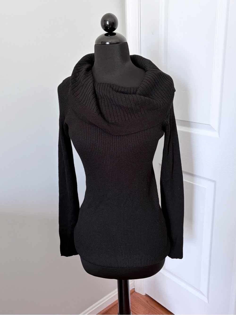 Verve ami, Black, Cowl Neck, Long Sleeve Sweater, Open Cuff, Size Small